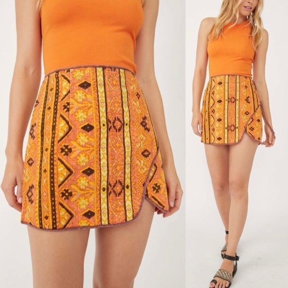 NWT FREE PEOPLE Woodblock Design Print Faux Wrap Tie Side Mini Skirt Size XS - Picture 8 of 14